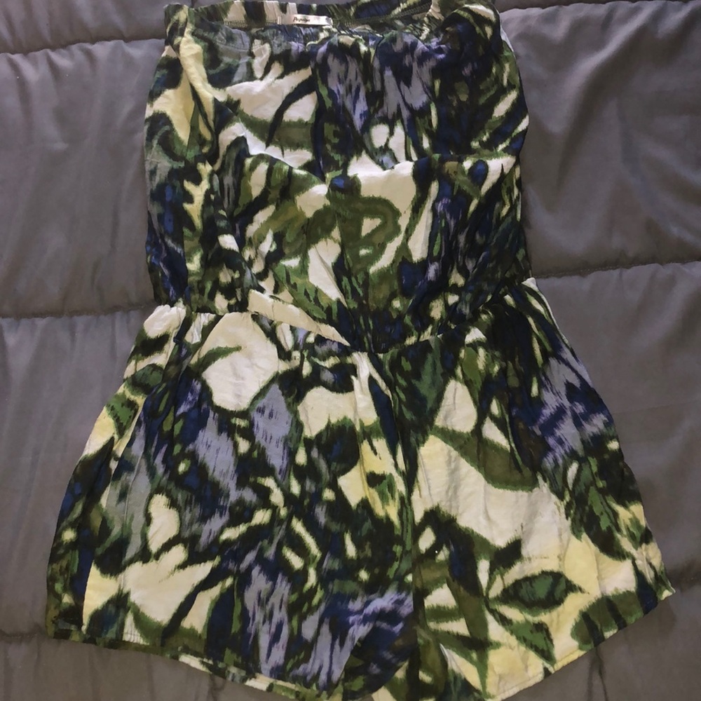 Strapless romper